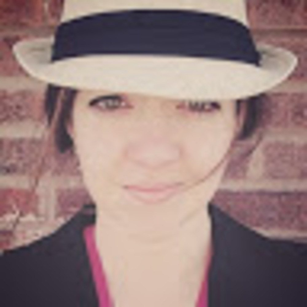 Meet your Posher, Suzanne